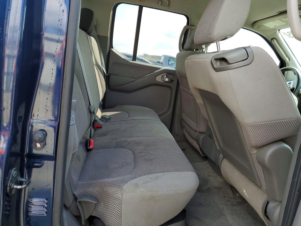 2011 Nissan Frontier S