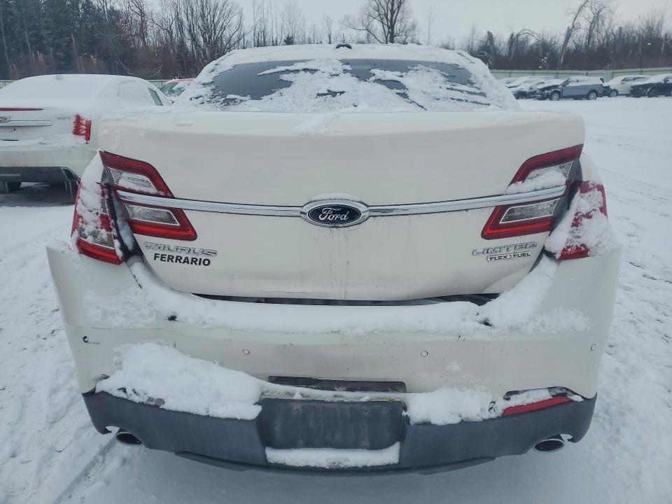 2016 Ford Taurus Limited