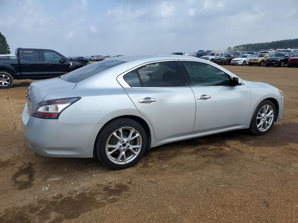 2014 Nissan Maxima s