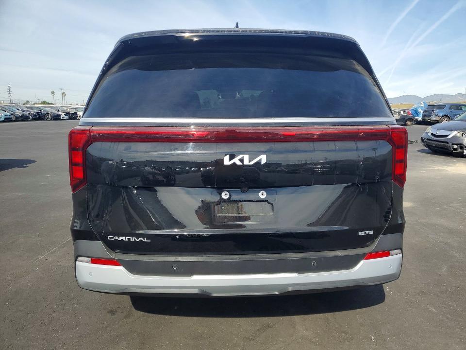 2026 KIA Carnival lxs
