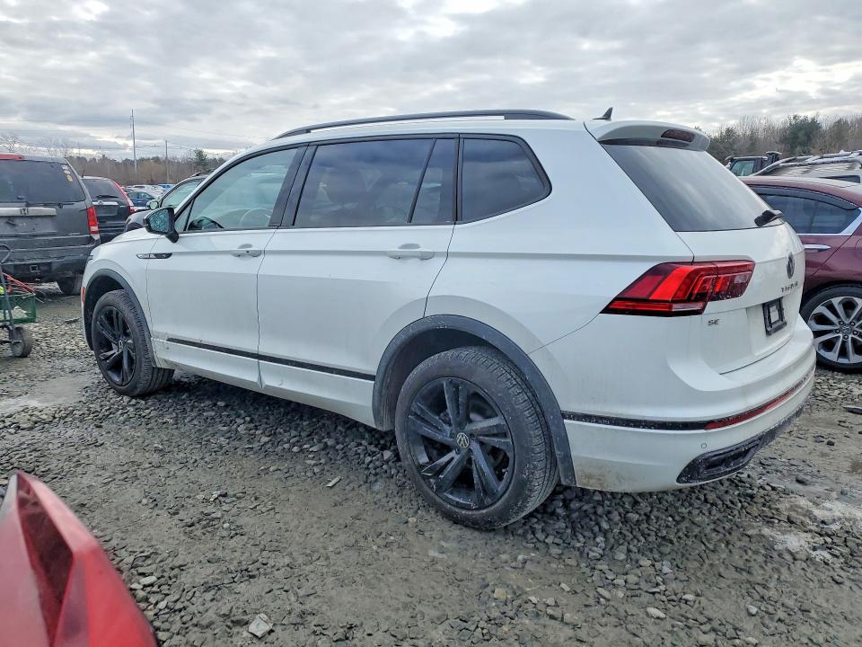 2024 Volkswagen Tiguan se R-line Black