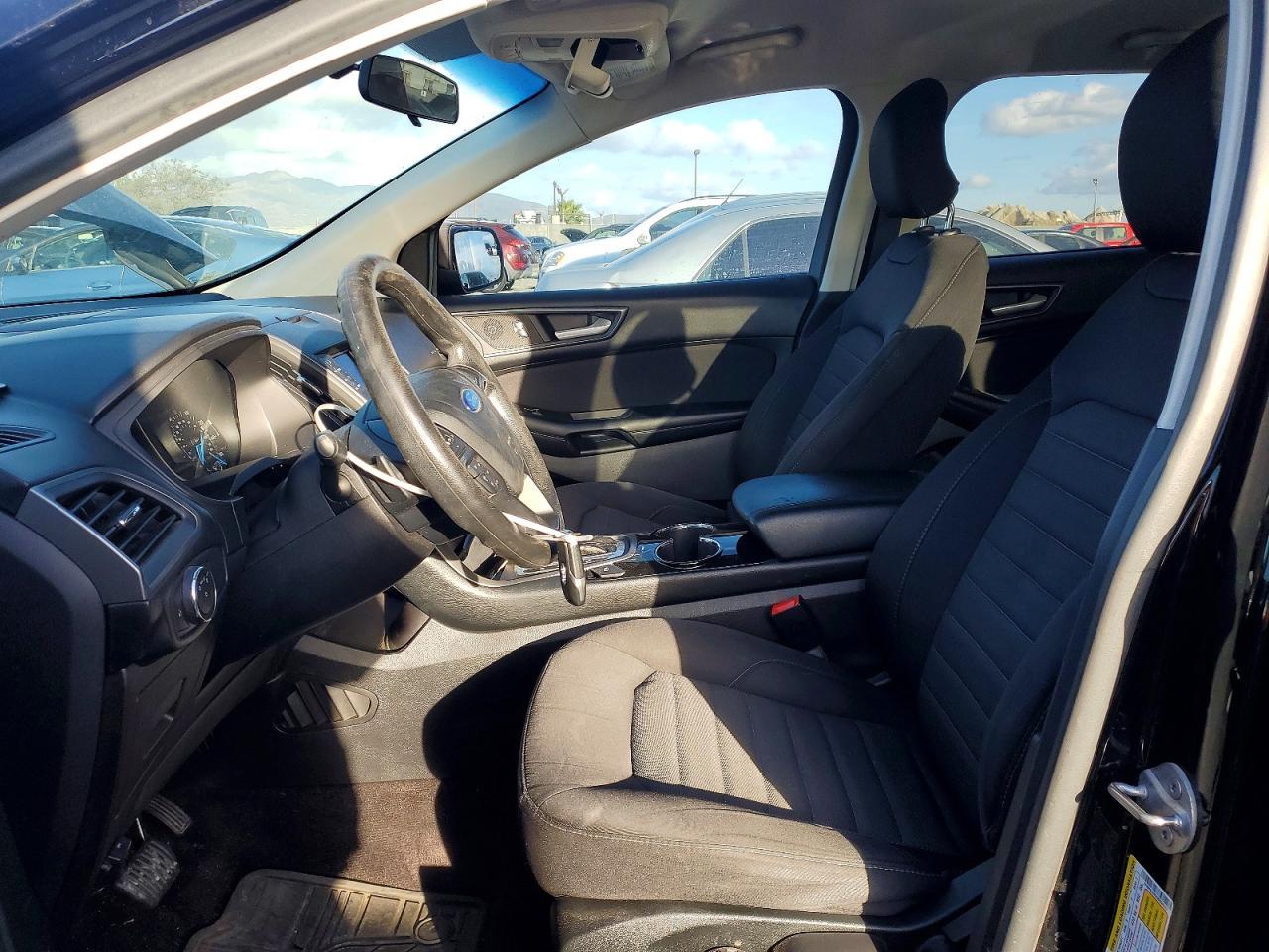 2016 Ford Edge se