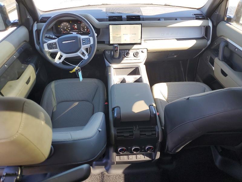 2025 Land Rover Defender 110 s