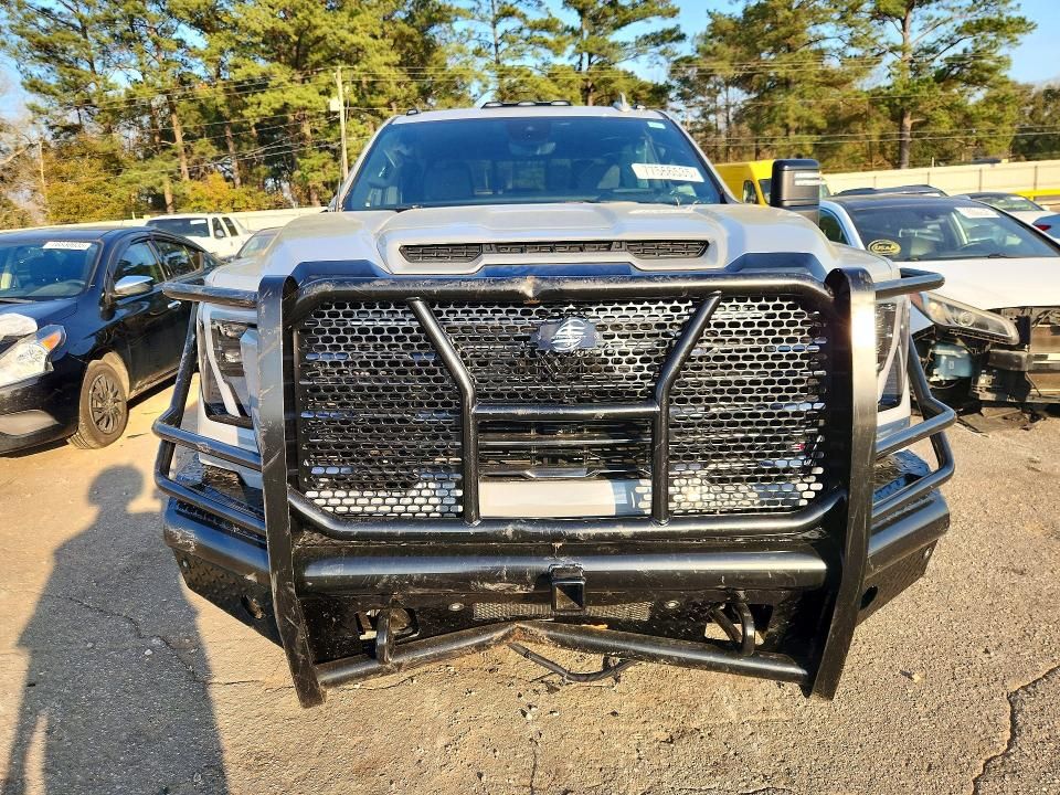 2025 GMC Sierra K2500 AT4