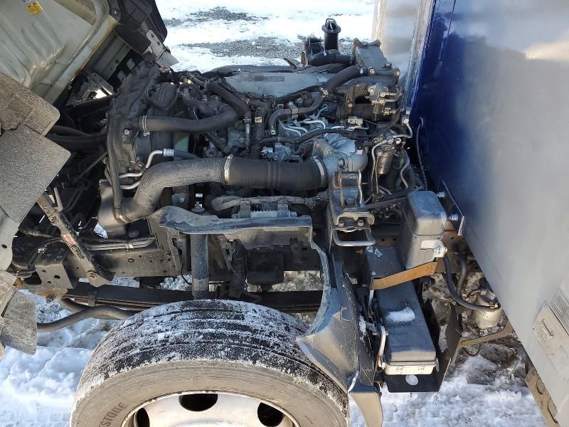 2018 Isuzu NRR Delivery Truck