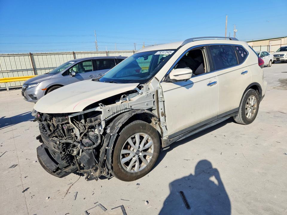 2017 Nissan Rogue sv