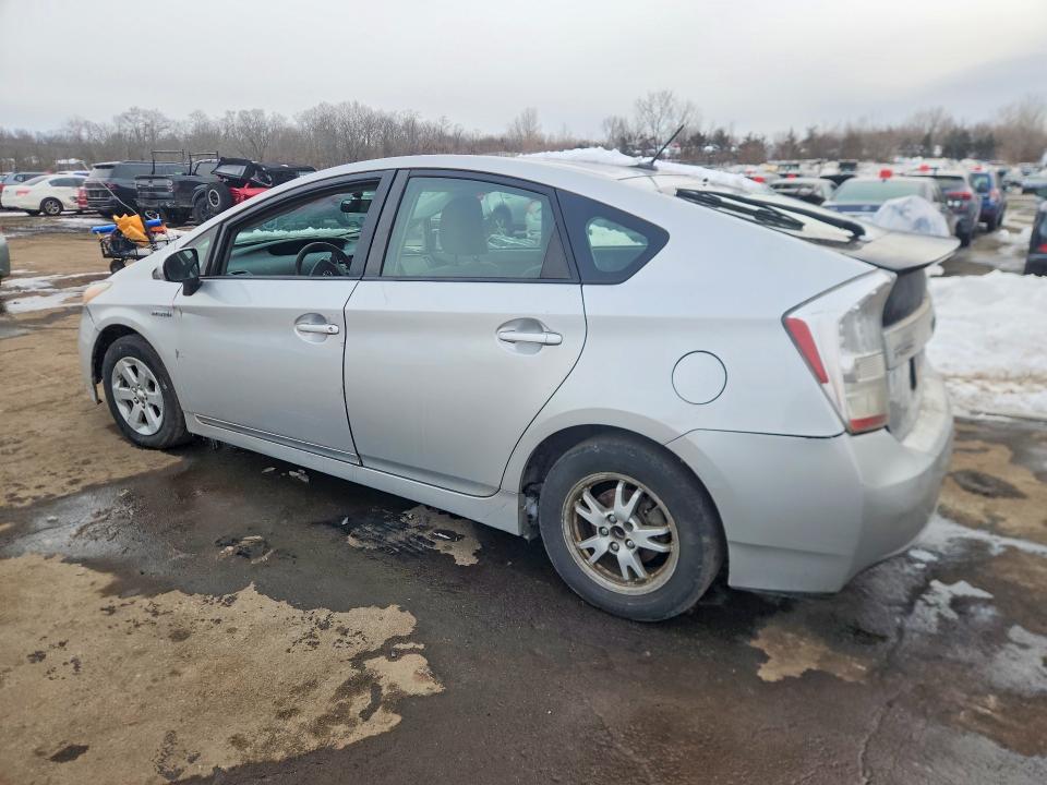 2010 Toyota Prius iii