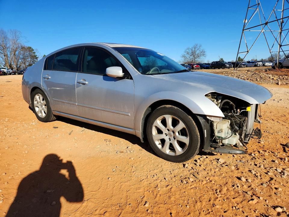 2007 Nissan Maxima se