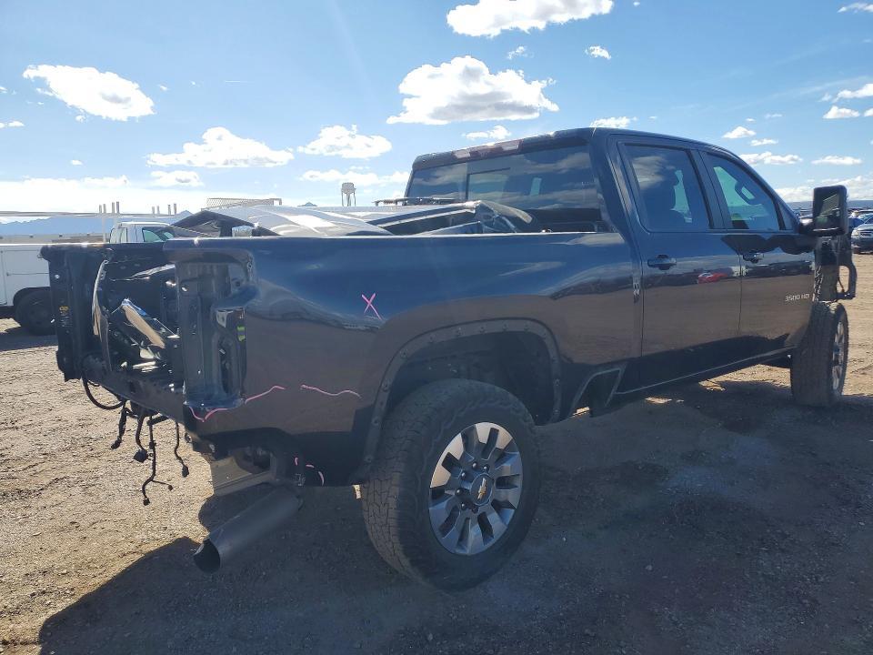 2024 Chevrolet Silverado K3500 lt
