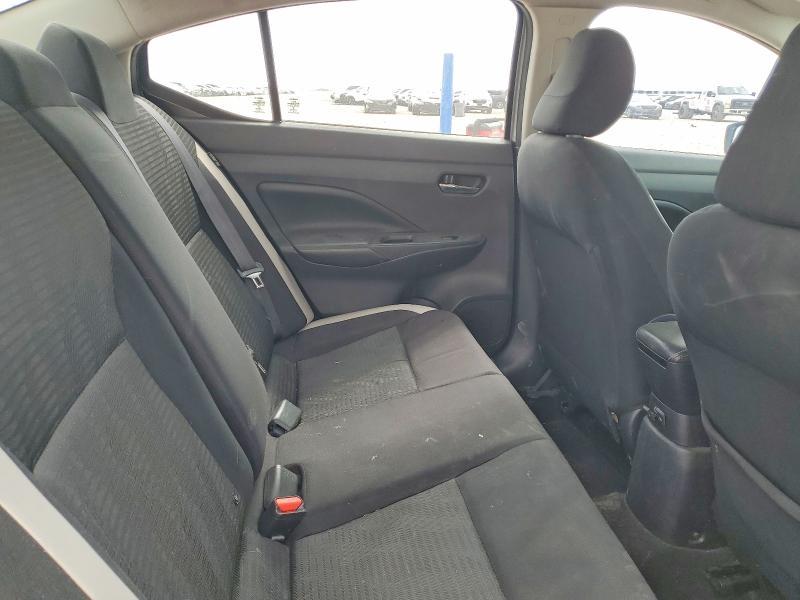2020 Nissan Versa sv
