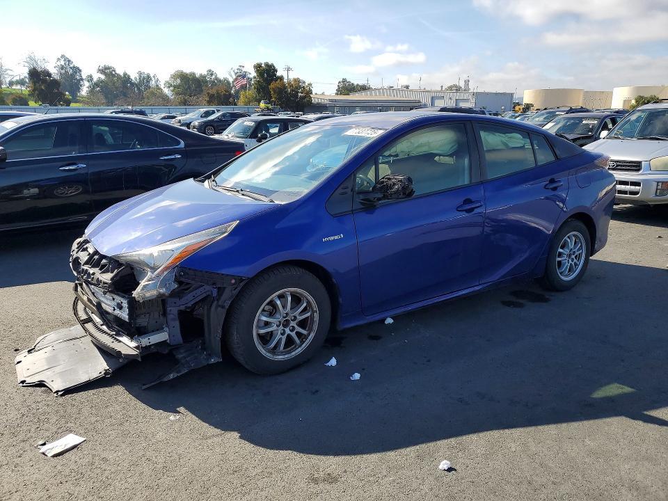 2016 Toyota Prius Three