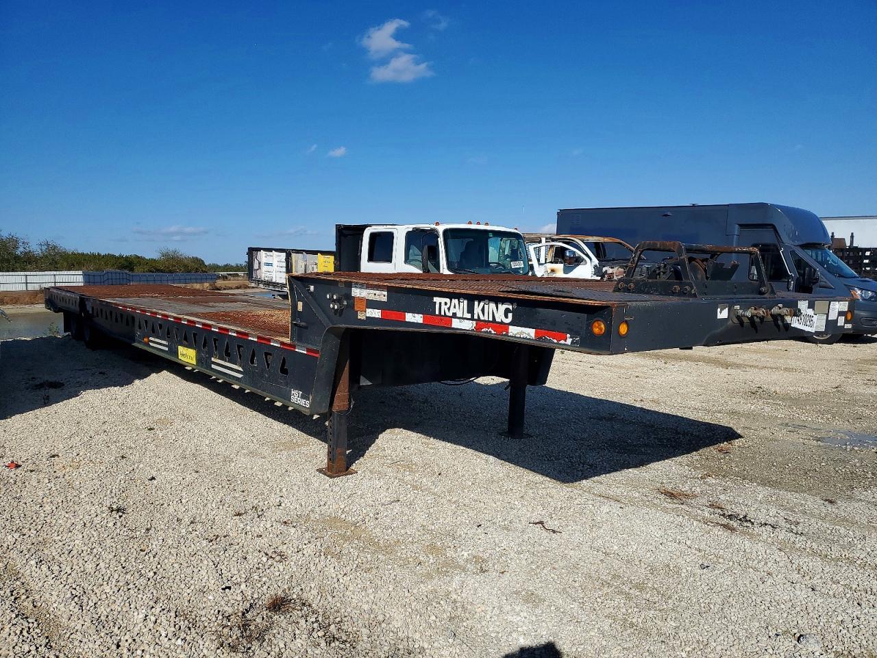 2014 Trail King Trailer