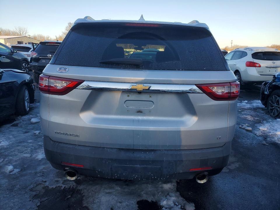 2018 Chevrolet Traverse lt