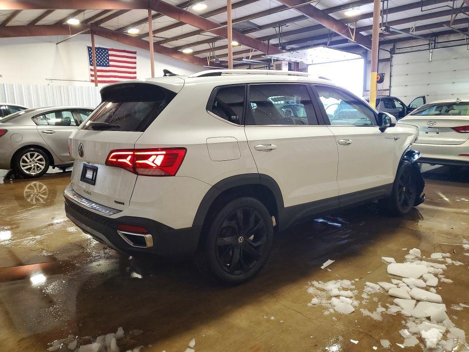 2022 Volkswagen Taos se