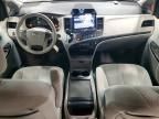 2014 Toyota Sienna le 7-passenger