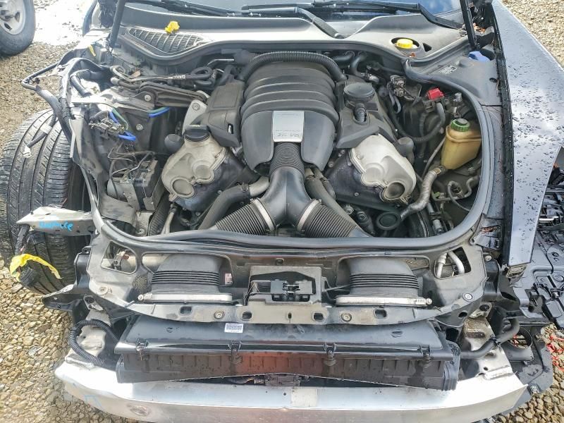 2014 Porsche Panamera 2