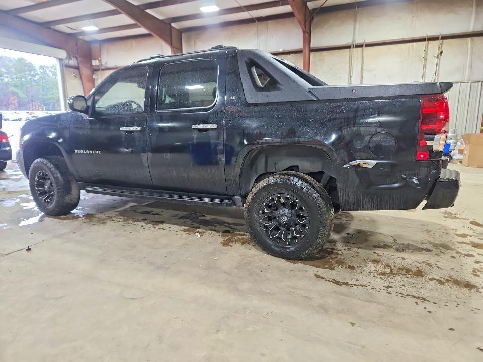 2011 Chevrolet Avalanche lt