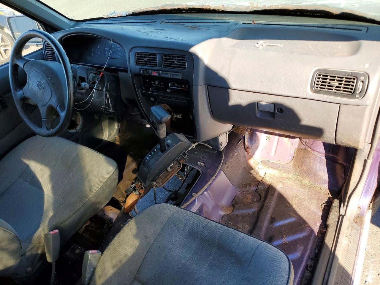 1995 Nissan Truck XE V6