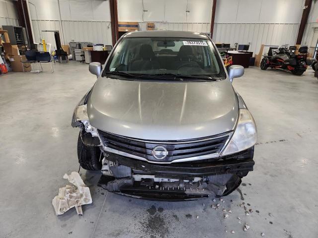 2010 Nissan Versa 1.8 s