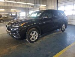 2021 Toyota Highlander le for sale in Fort Wayne, IN