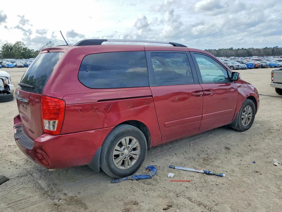 2012 KIA Sedona lx