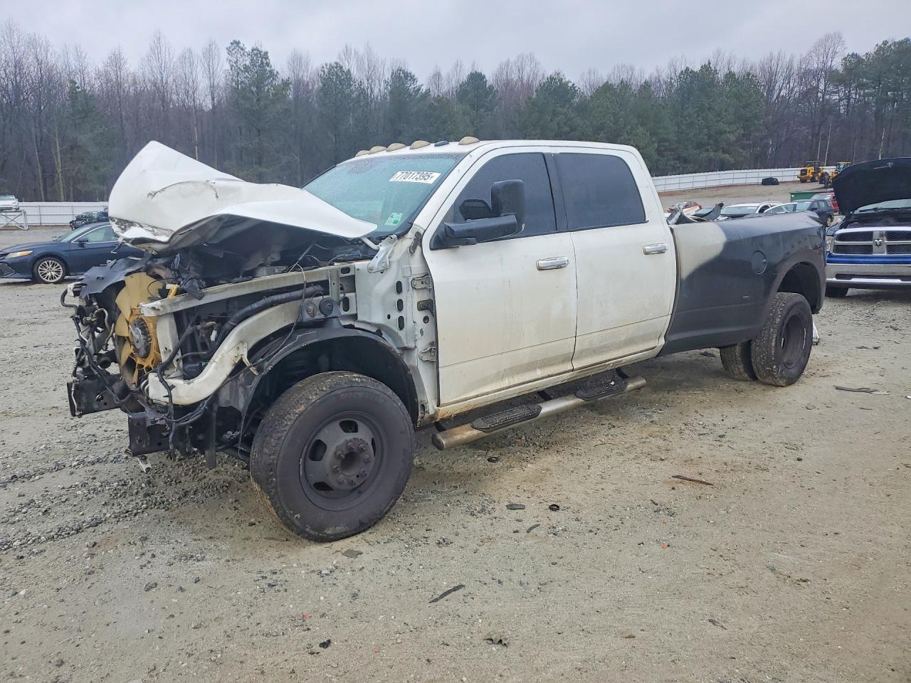 2015 Dodge Ram 3500 slt