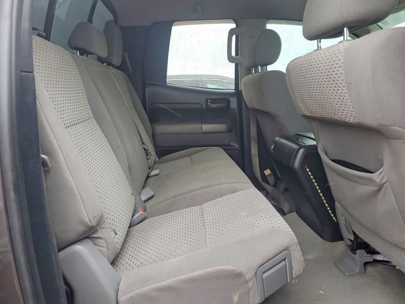 2011 Toyota Tundra Double cab SR5