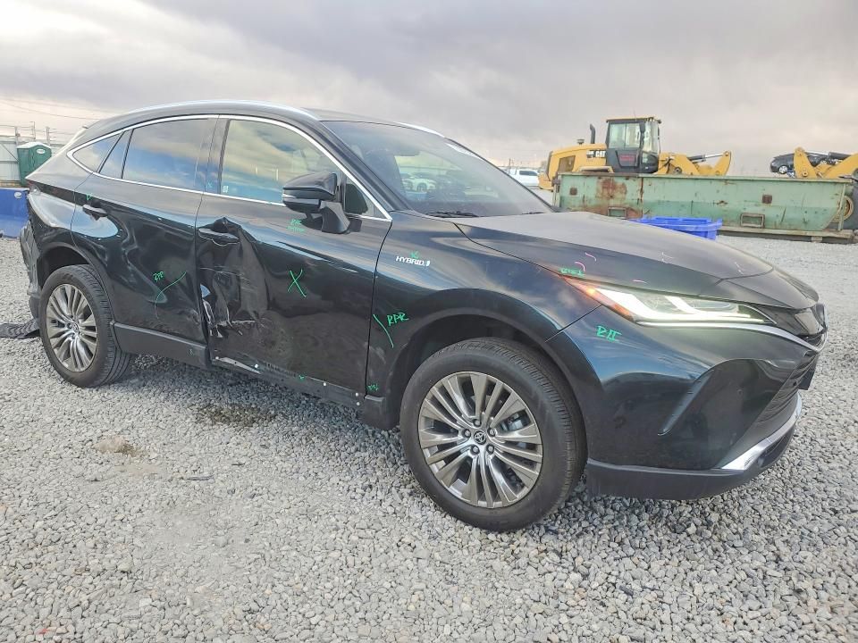 2021 Toyota Venza le