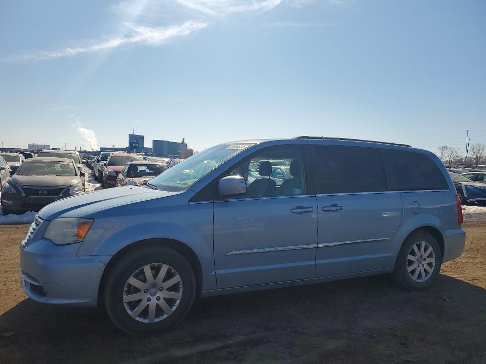2013 Chrysler Town & Country Touring