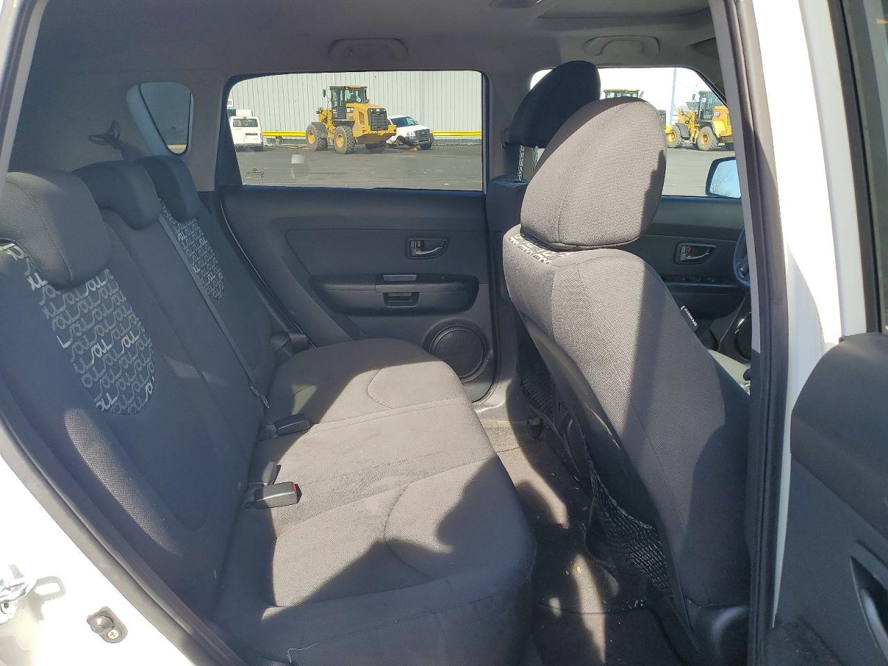 2010 KIA Soul +