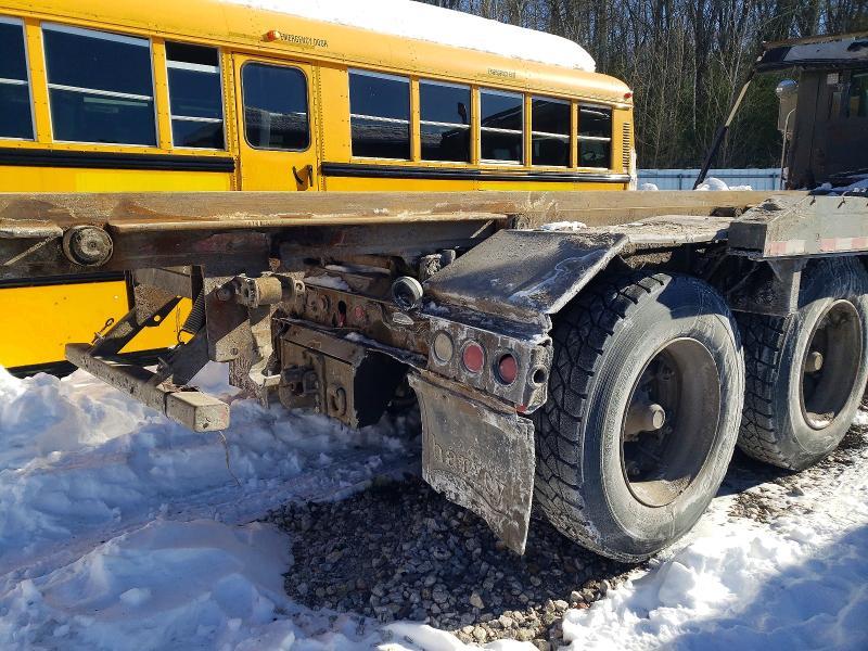 2006 Mack CT700 ROLL-OFF Container Truck