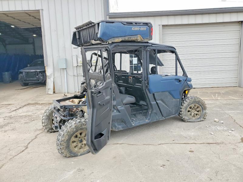 2025 Can-Am Defender Utility Vehicle