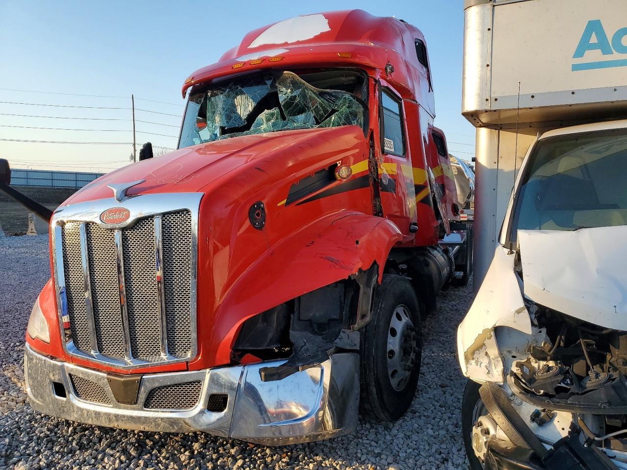 2023 Peterbilt 579 Semi Truck