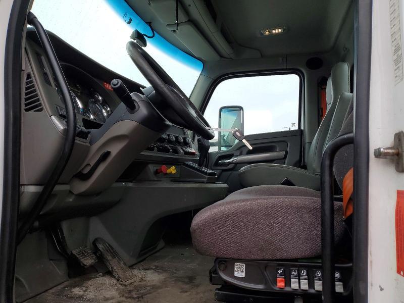 2015 Kenworth T680-semi Truck