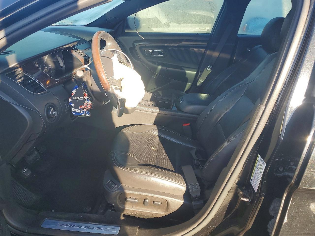 2015 Ford Taurus Limited