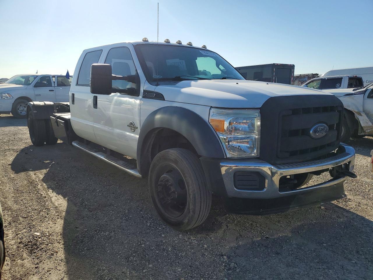 2016 Ford F450 Super Duty Truck Cab AND Chassis