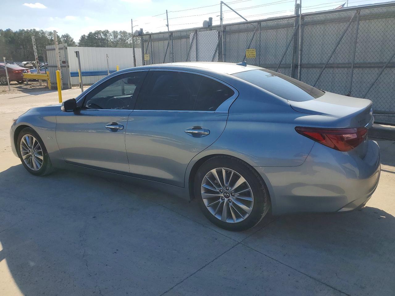 2018 Infiniti Q50 Luxe