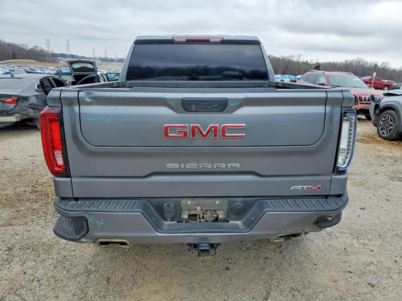 2021 GMC Sierra K1500 AT4
