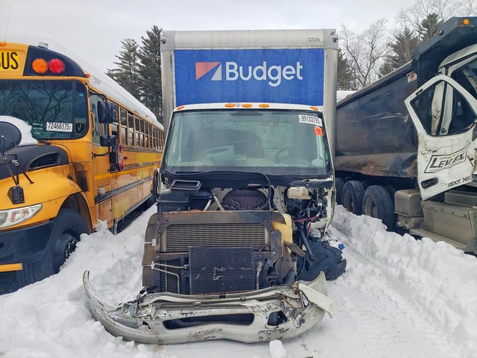 2017 International 4300 box Truck