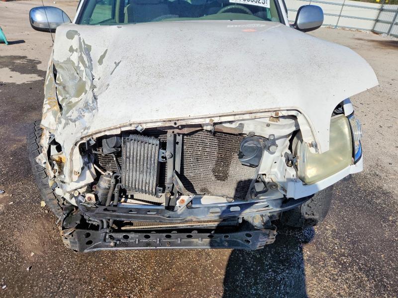 2004 Toyota Tundra SR5