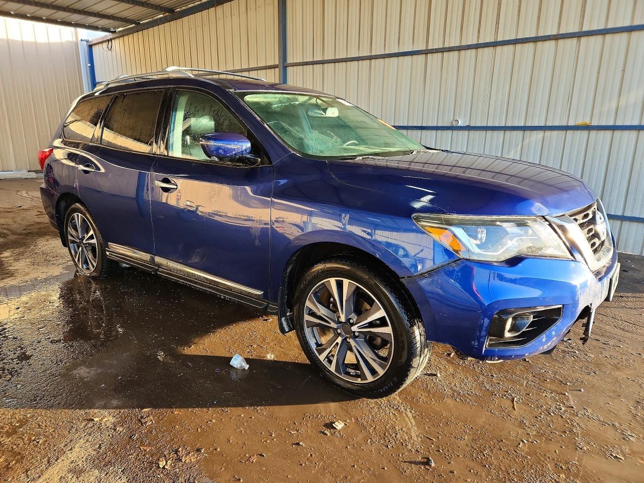 2018 Nissan Pathfinder Platinum