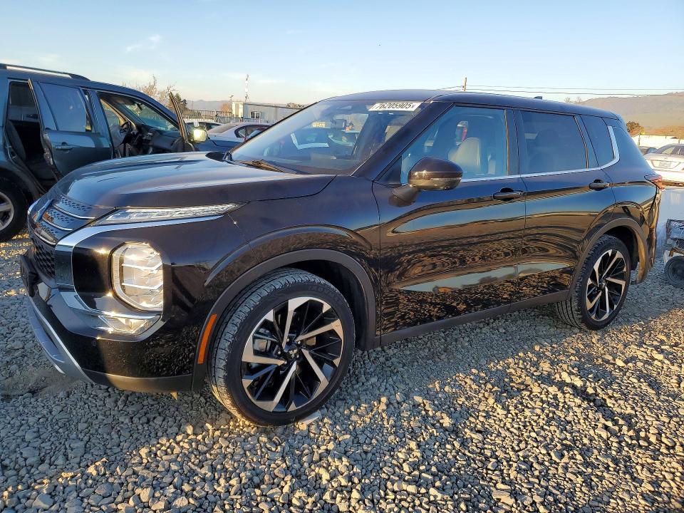 2024 Mitsubishi Outlander se