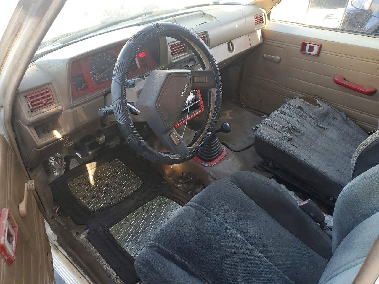 1988 Toyota Pickup Flatbed Truck