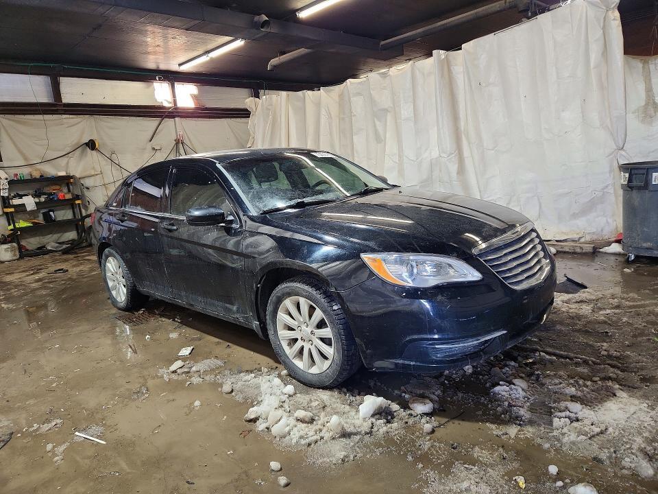 2013 Chrysler 200 Touring