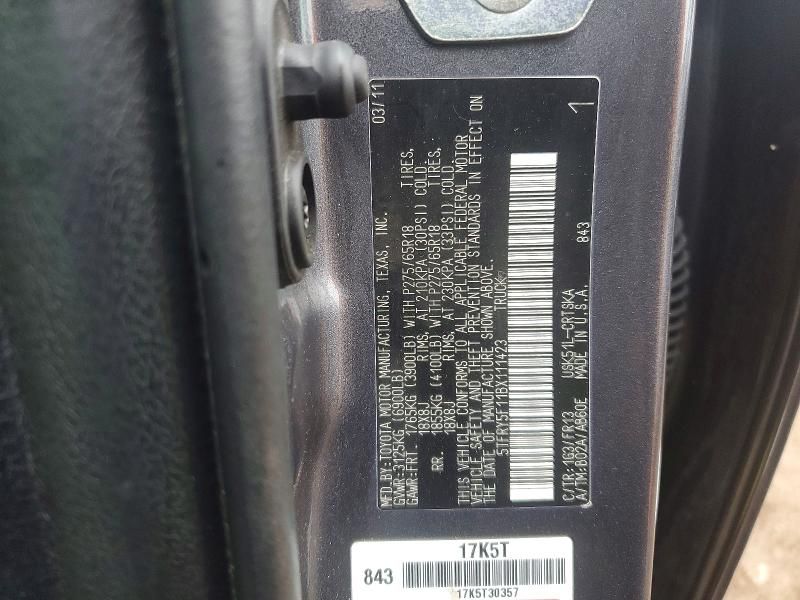 2011 Toyota Tundra Double cab SR5