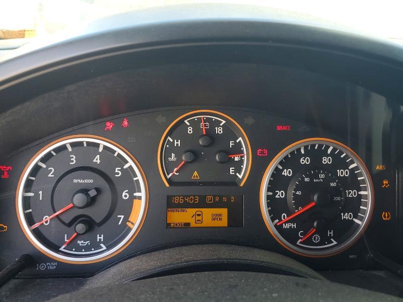 2013 Nissan Titan SV