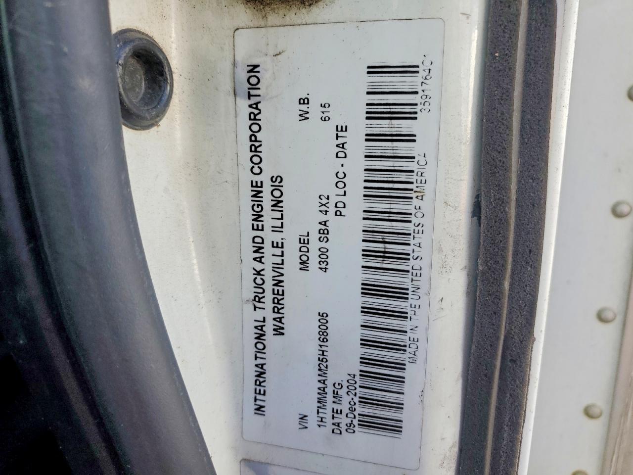 2005 International 4300 BOX Truck