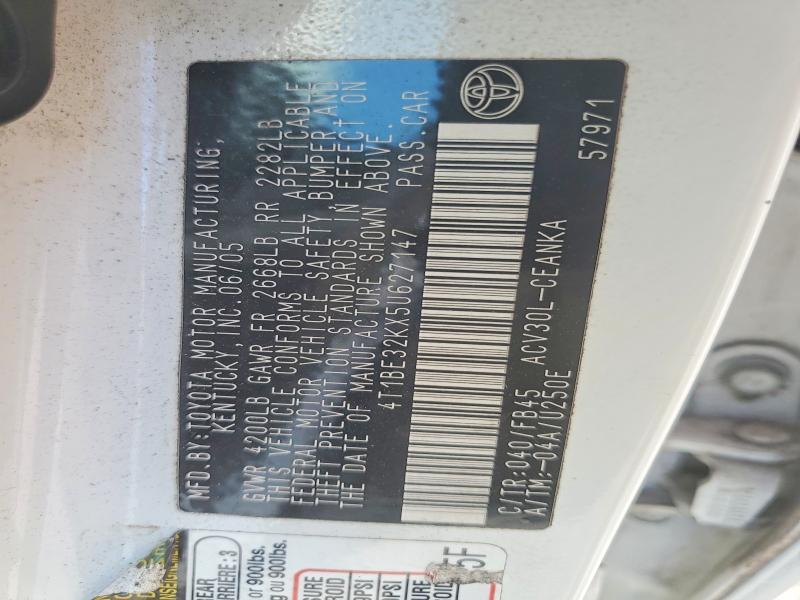 2005 Toyota Camry le