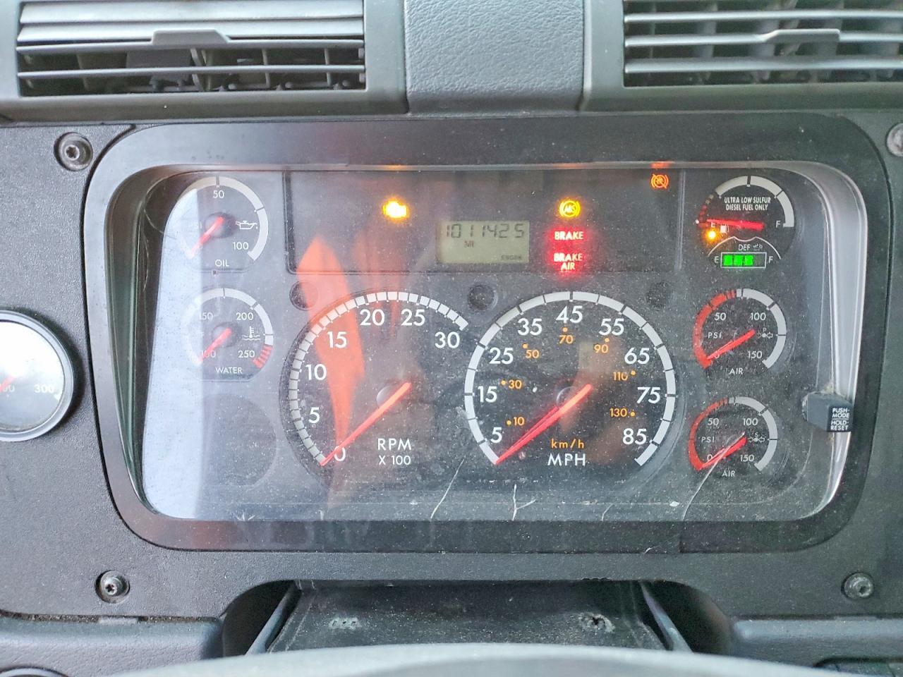 2013 Freightliner Cascadia 125