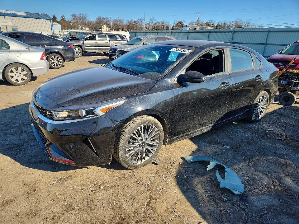 2022 KIA Forte gt Line